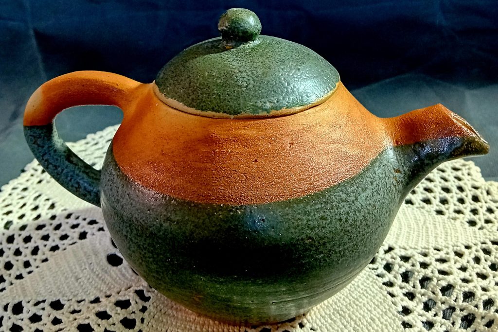 Théière verte 90€